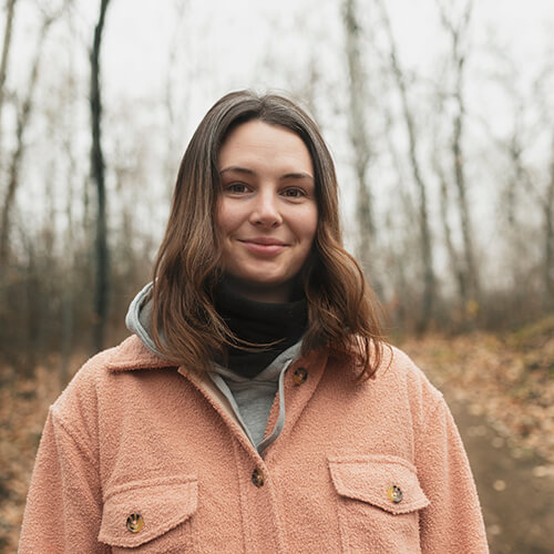 Lesia_Headshot_square